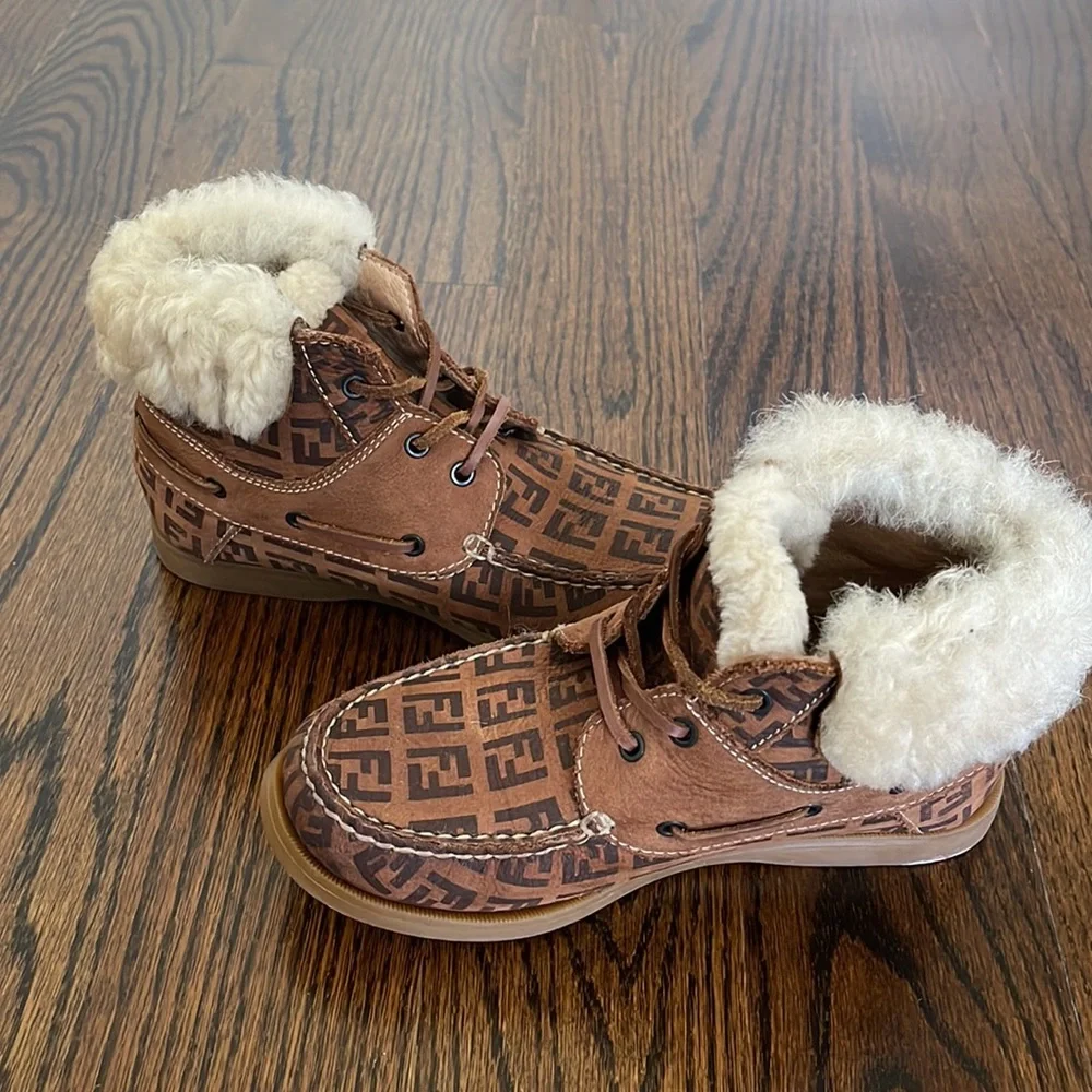 Fendi Shearling Suede Booties - European Sz 31/ US Size Little Kid 13 - Picture 4 of 8